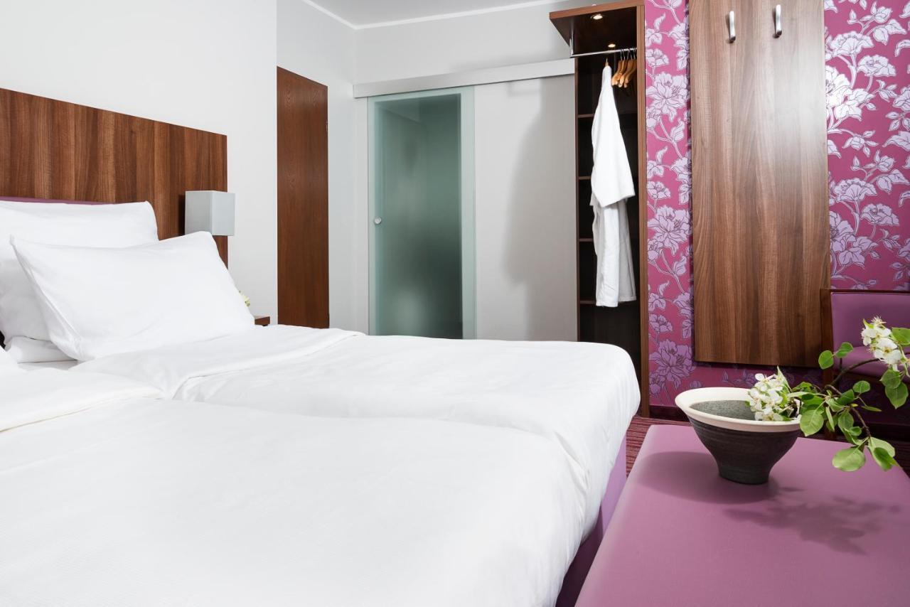 Akzent Hotel Laupheimer Hof Buitenkant foto